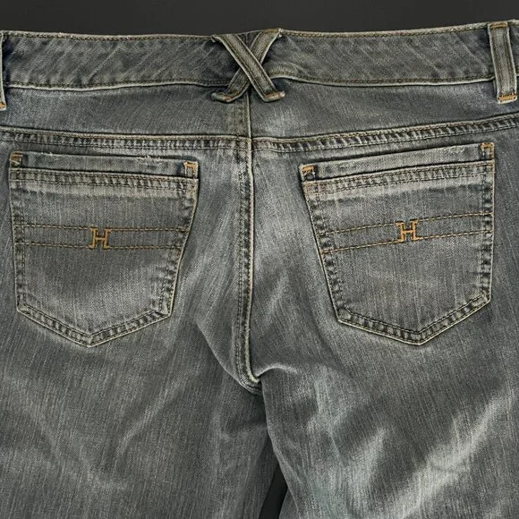 VINTAGE Tommy Hilfiger Women’s Cropped Flare jeans. Light wash denim. Size 8 - Picture 3 of 5